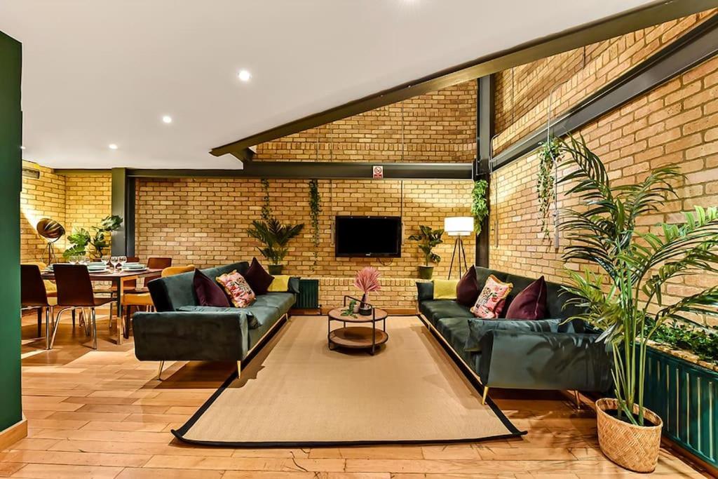 Spacious 2 Bed Urban Jungle Flat, Central London Kültér fotó