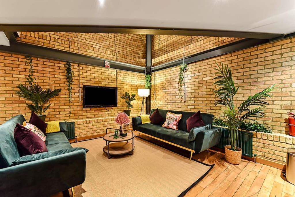 Spacious 2 Bed Urban Jungle Flat, Central London Kültér fotó