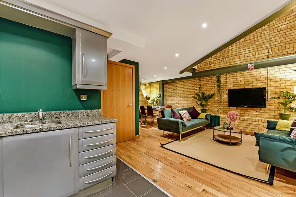 Spacious 2 Bed Urban Jungle Flat, Central London Kültér fotó